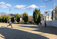 近所の公園にて、子供とサッカー　ドッジボール