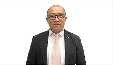 営業チームリーダー